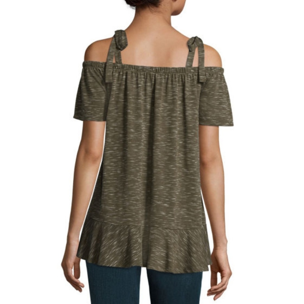 a.n.a Womens Straight Neck Sleeveless Knit Blouse - Picture 2 of 4
